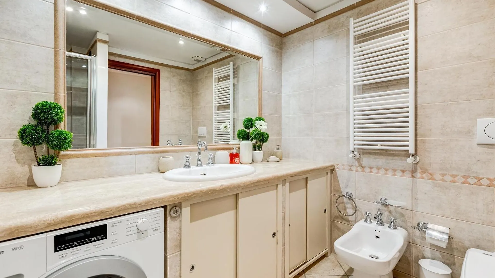 Serenity Home Central Station Roma Apartment