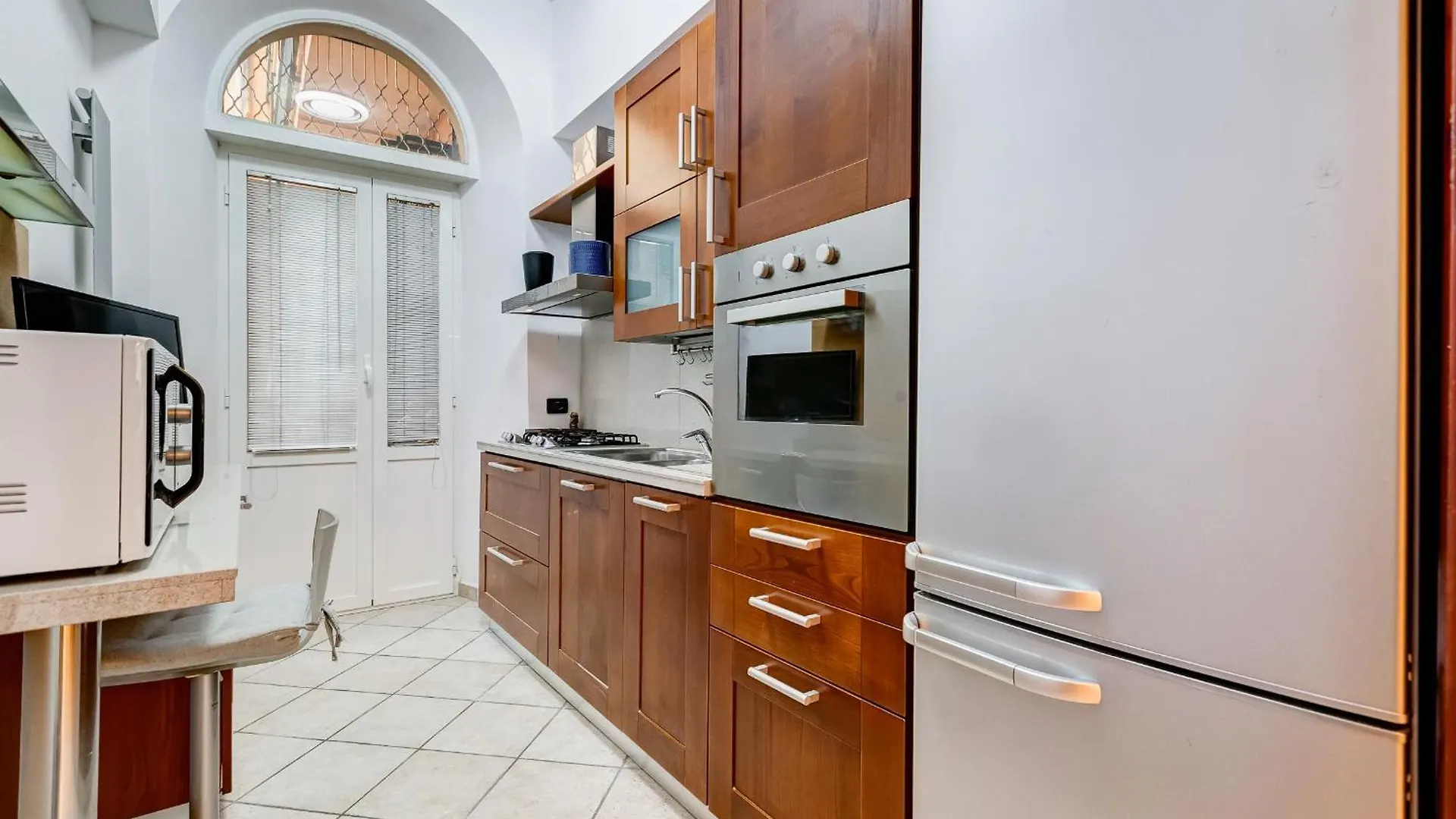 Serenity Home Central Station Roma Apartment