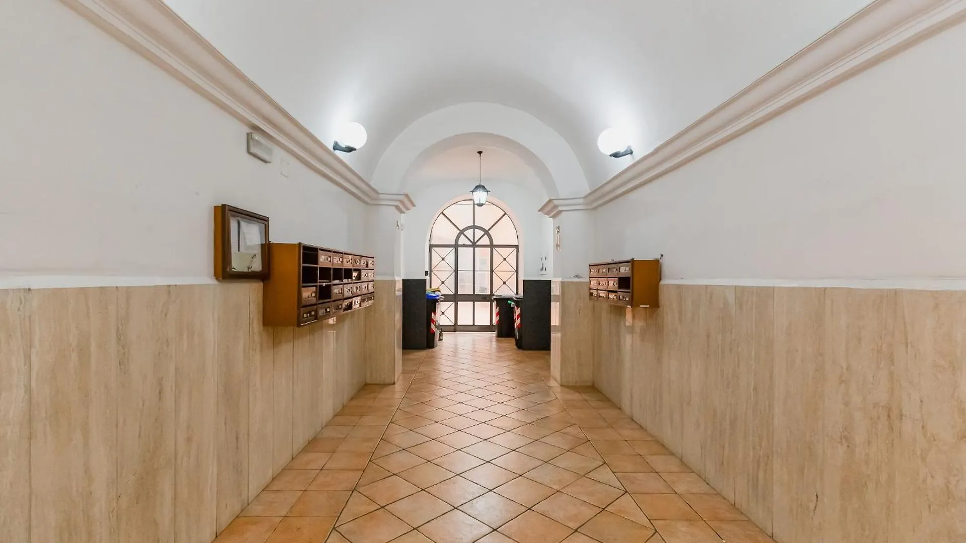 Serenity Home Central Station Roma 0*, Rome Italy