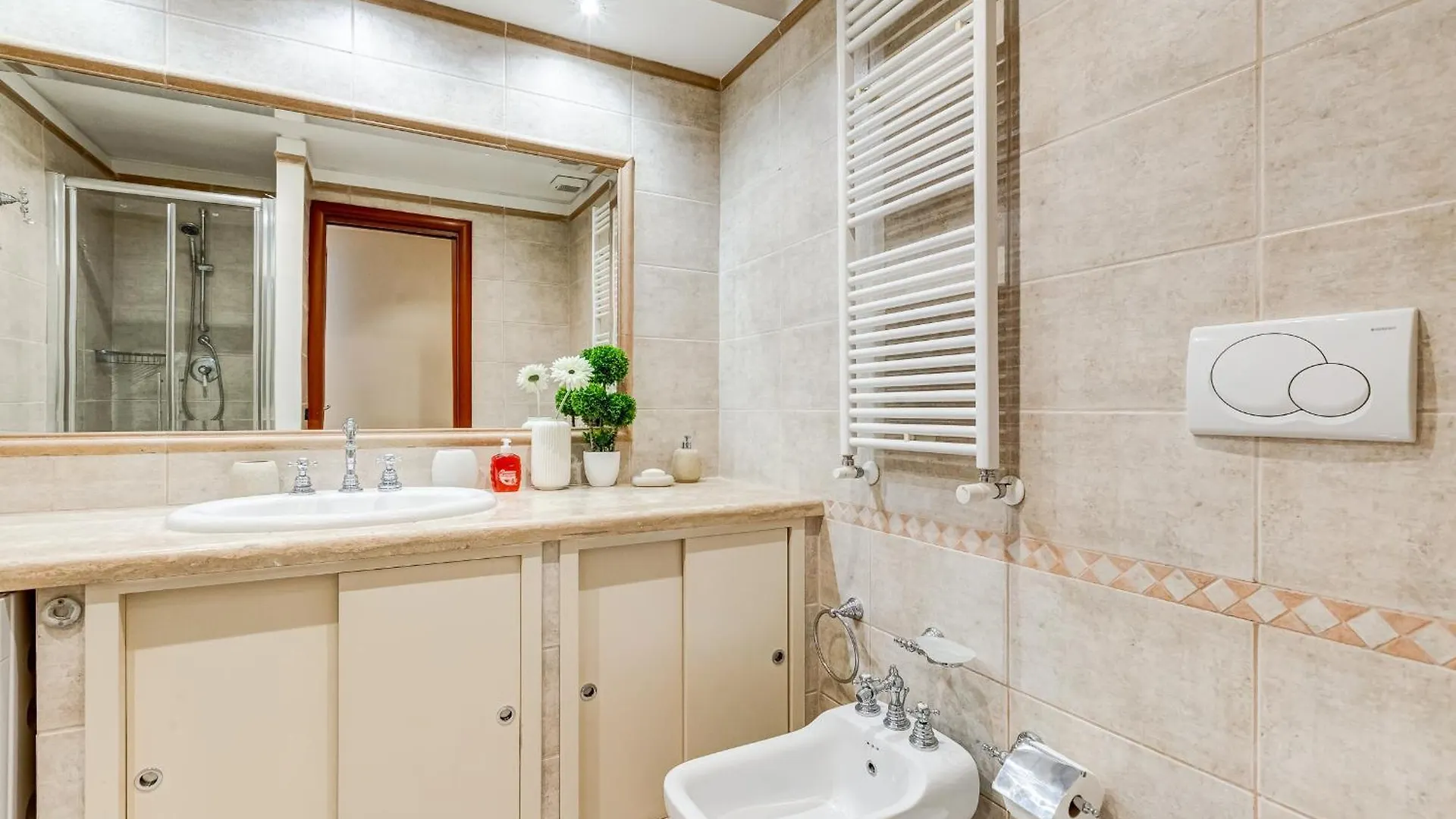 Serenity Home Central Station Roma Italy